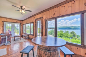 Watkins Glen Lakeview Cottage with Waterfall!